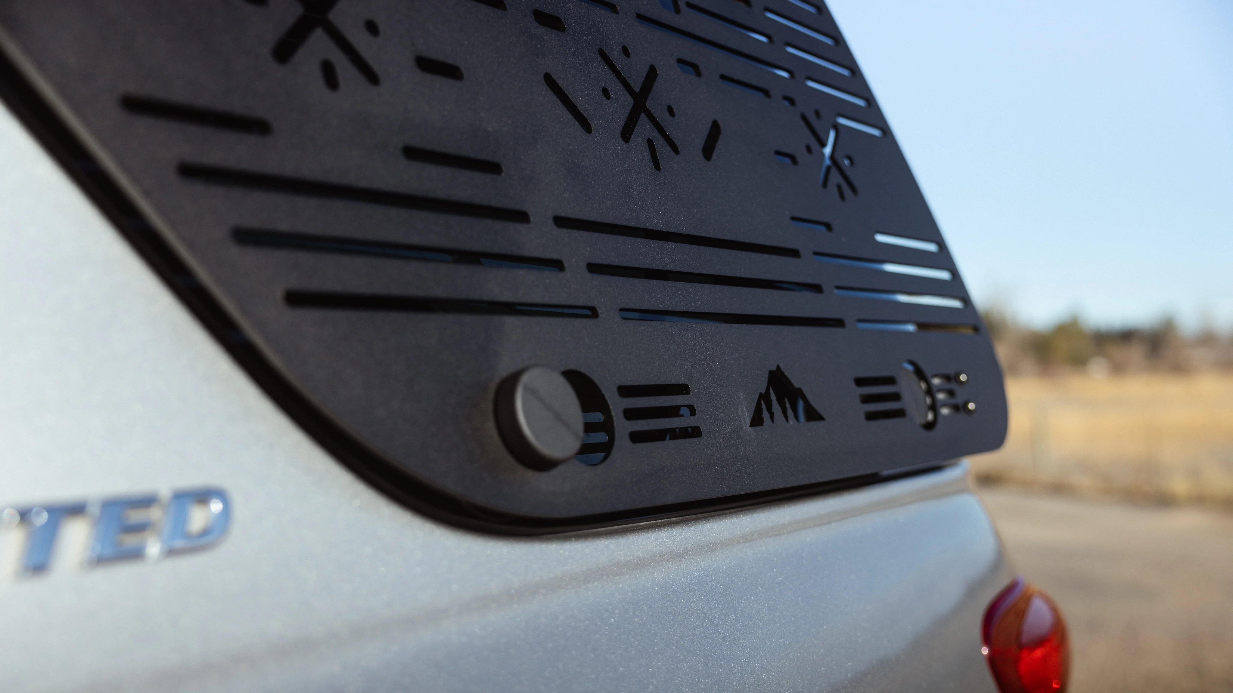 1st Gen Sequoia Window Panel - Image 6